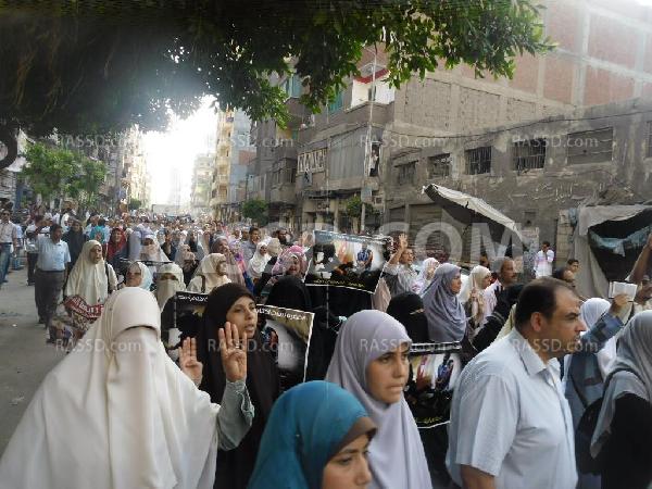 مسيرة بالاسكندرية لتشييع جثمان شهيد مذبحة”أبو زعبل”