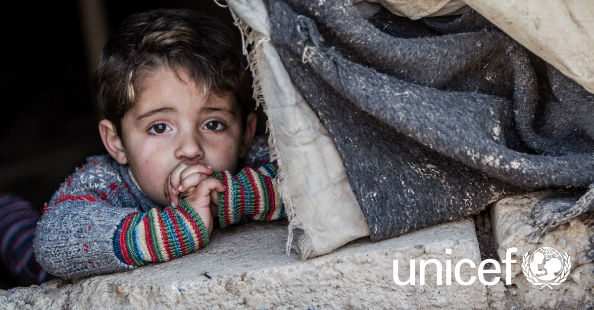 الجارديان: أطفال سوريا “المحظوظين” يعيشون تحت الأرض