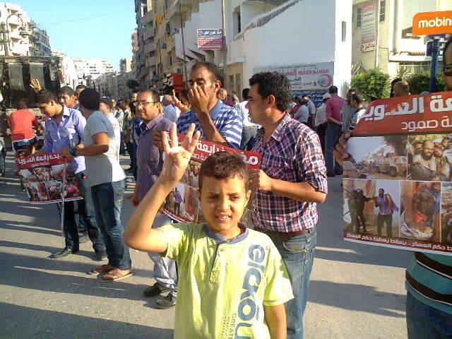 وقفة بالعجمي بطاش لرفض الانقلاب العسكري