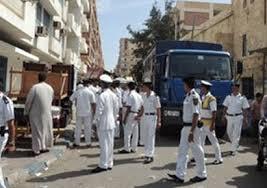 حملة لإزالة الإشغالات بشرق الإسكندرية وسط استياء من المواطنين