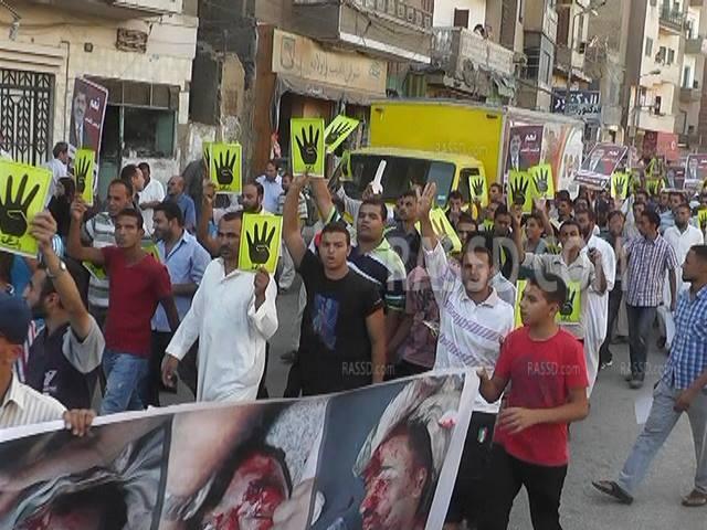 بالصور – استمرار المسيرات الرافضة للانقلاب العسكري بالفيوم