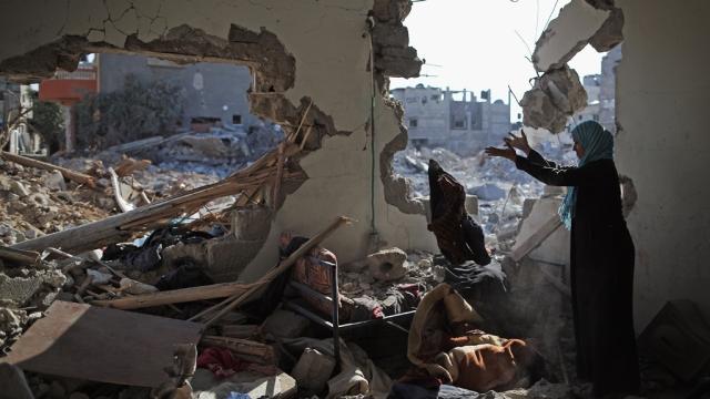 5 شهداء من عائلة واحدة في غارة صهيونية على غزة