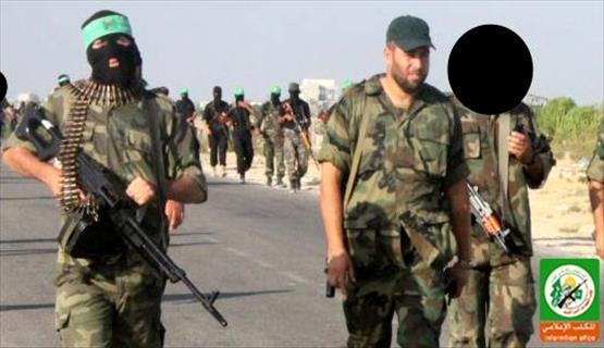 فيديو نادر لـ”العطار” أثناء تسليم “شاليط”