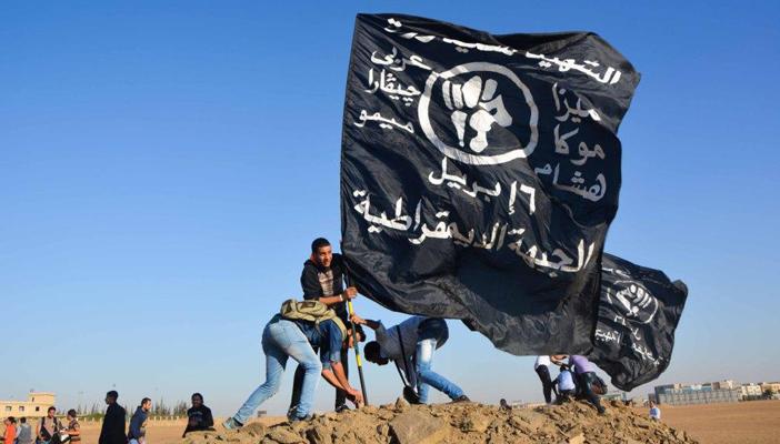 6 إبريل عن تظاهرات أمناء الشرطة: “اضرب بالحي وادهس بالمدرعة”