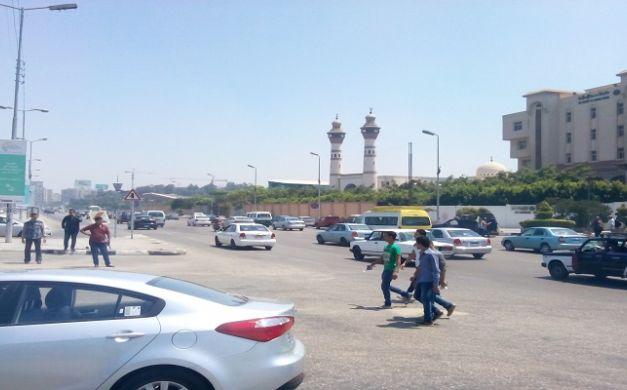 الأمن يعيد فتح طريق الأوتوستراد أمام جامعة الأزهر