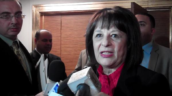 “ليلى إسكندر”: المتهم في تراكم القمامة هو المواطن