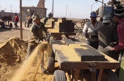 منع الغاز عن مصانع الطوب يغلقها ويشرد عمالها