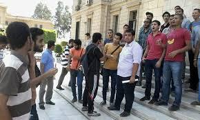 طلاب الدراسات العليا بحقوق القاهرة ينددون بزيادة المصروفات