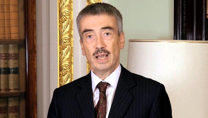 السفير البريطاني في طرابلس: 7 خرافات غير منطقية حول دورنا في ليبيا