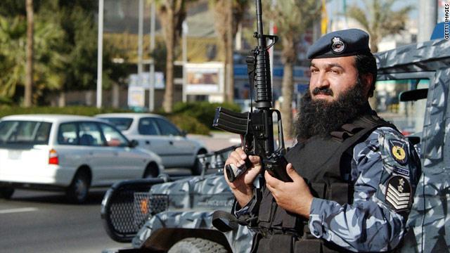 الأمن الكويتي يبحث عن هندي يشتبه بطعنه مصري حتى الموت