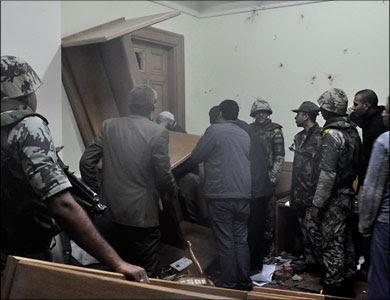 حملة اعتقالات بـ «الوراق» ضد رافضي الانقلاب العسكري