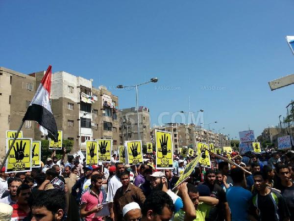 تجمع رافض الانقلاب أمام مسجد التوحيد ببورسعيد