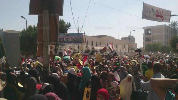 مسيرات راجلة وبالسيارات تجوب مدينة حلوان