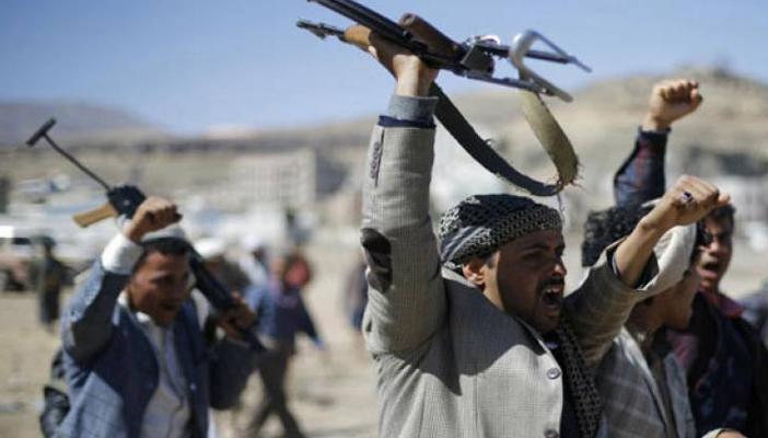 اليمن: مقتل 33 حوثيًا في هجومهم لاستعادة قصر “صالح” بتعز