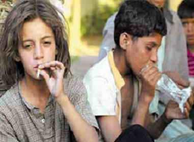 فشل الانقلاب في أزمة أطفال الشوارع ينذر بكارثة مجتمعية