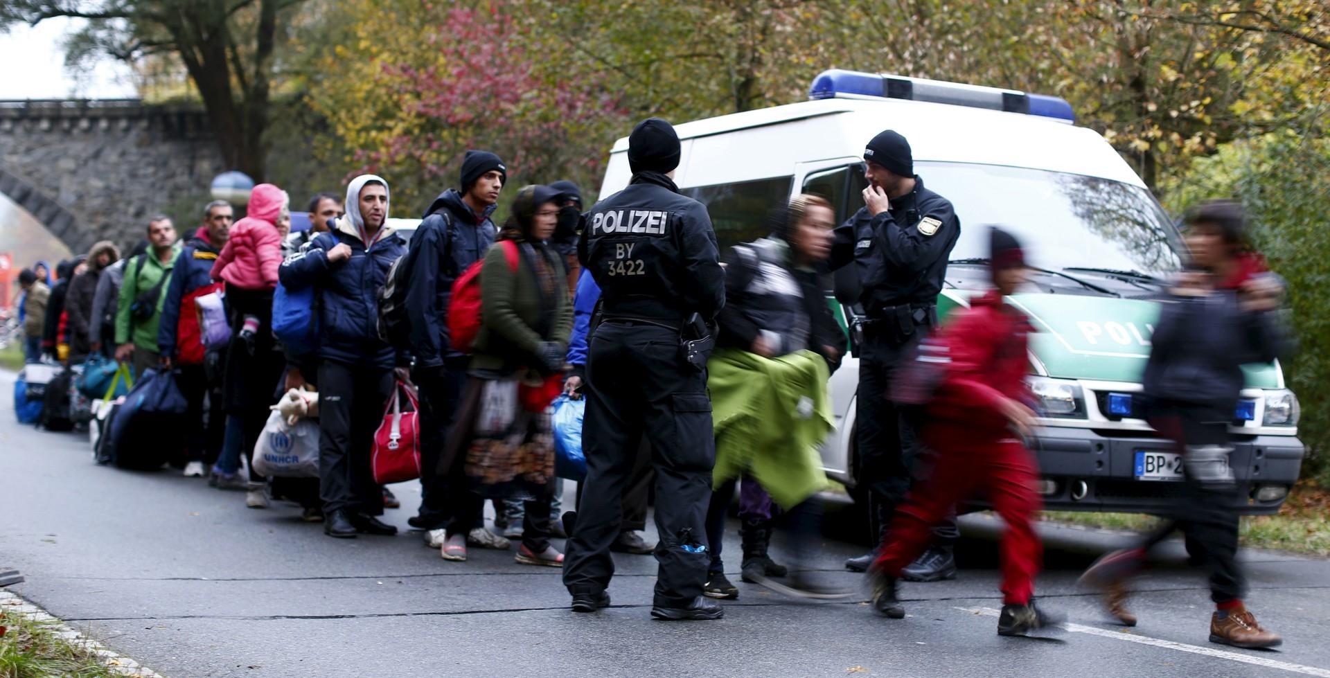 النرويج تعلن ترحيل 15 ألف لاجئ من أراضيها