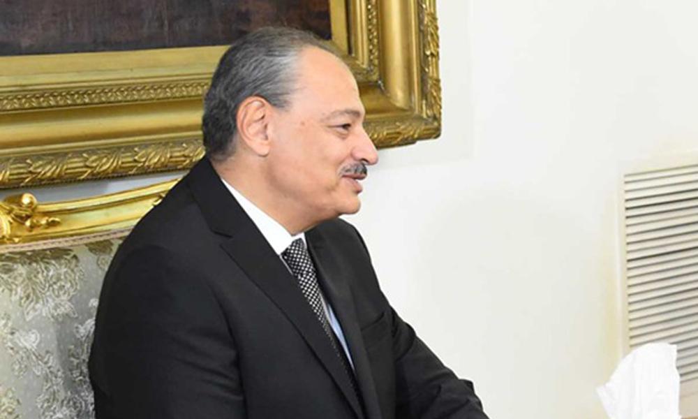 صادق يُكلف لجنة فنية بدراسة تقرير البرلمان حول “فساد القمح”