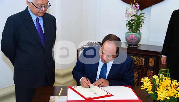 5 مواقف مهينة للسيسي في سنغافورة