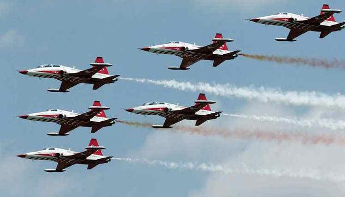 مقاتلات تركية تشن غارات على مواقع “تنظيم الدولة” في سوريا