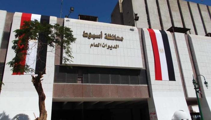 وقفة لأصحاب “الكارو” أمام ديوان محافظة أسيوط