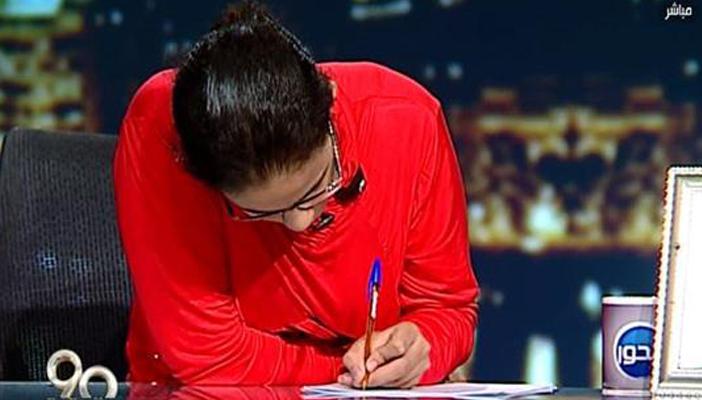 بالفيديو.. امتحان مريم ملاك صاحبة “صفر الثانوية” على الهواء