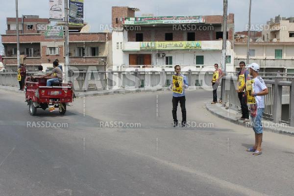 سسلة بشرية لرفض الانقلاب لشباب ضد الانقلاب بكفر الدوار