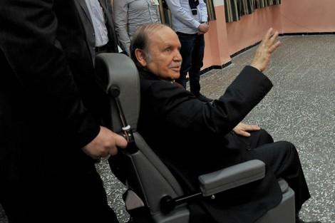 بوتفليقة يقيل “المُخ” وكبار قادة الجيش الجزائري