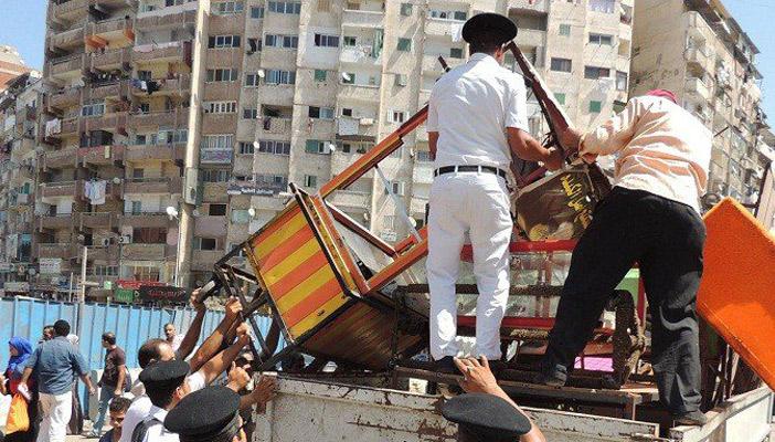 حكومة محلب تُقر مشروع قانون يقضي بتغليظ عقوبة إشغال الطريق