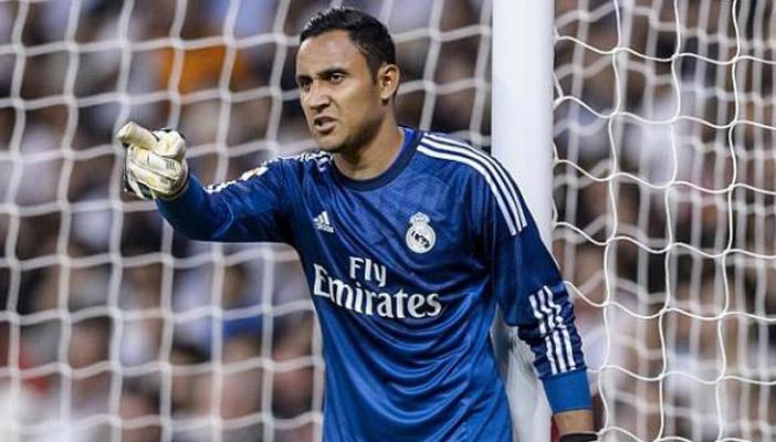 فلورنتينو بيريز يعتذر للحارس نافاس