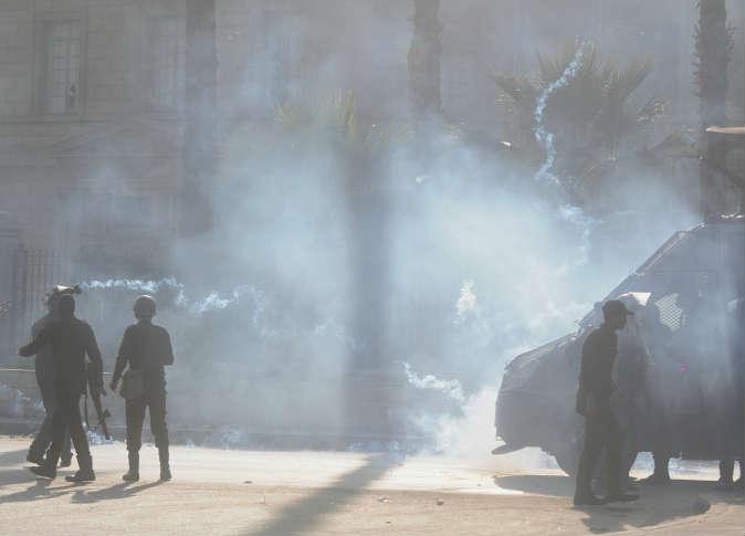 مصر تستقبل العام الدراسي بكاميرات وأبواب مصفحة وأسوار وأمن