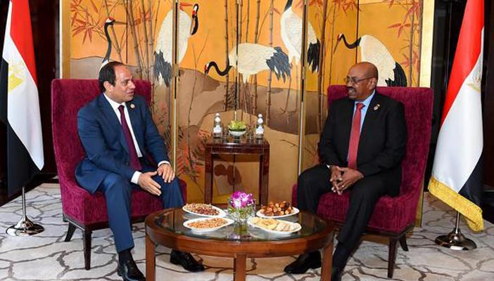 السيسي يلتقي البشير ضمن احتفالات الصين العسكرية