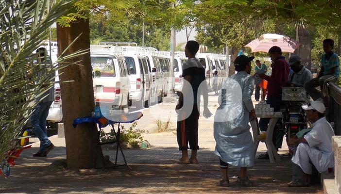 نقل موقف سيارات المحطة واستياء بين المواطنين بأسوان