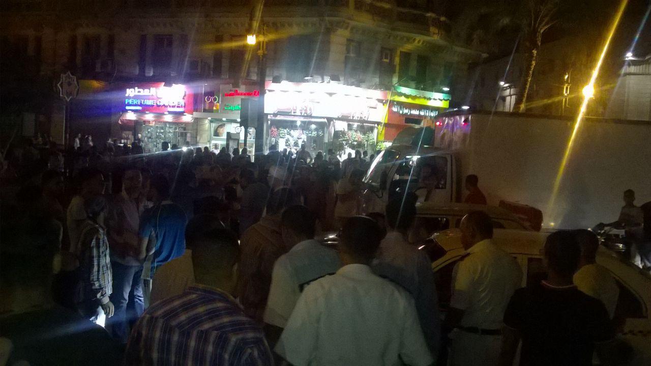 بالفيديو والصور.. تظاهرات فى شارع رمسيس بسبب أزمة لبن الاطفال