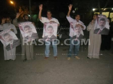 سلاسل بشرية ضد الانقلاب العسكرى بالوادى الجديد