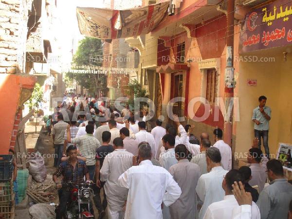 مسيرة في “أشمنت” ببني سويف تنديدًا بانقطاع الكهرباء