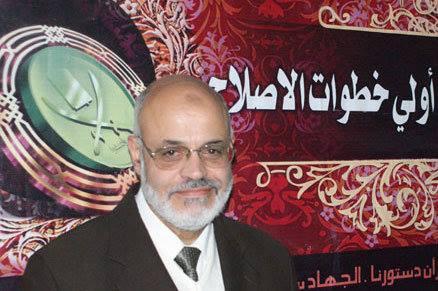 زوجة نقيب المهندسين المعتقل تحمل الانقلاب مسئولية حياته