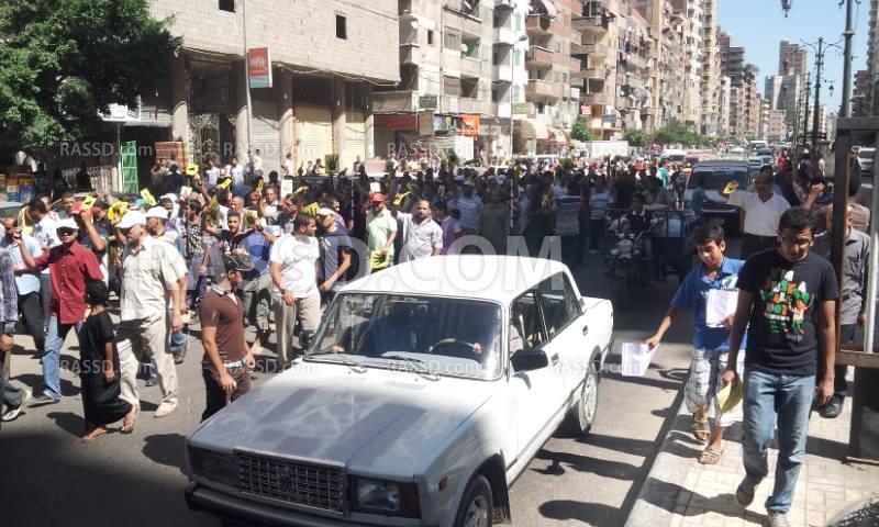 الآلاف بمسيرة بشارع ال 45 بالإسكندرية