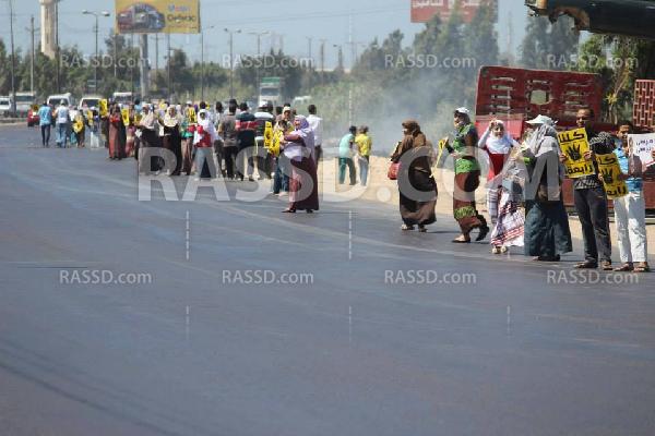 سلسلة بشرية بكفر الدوار ضد الانقلاب