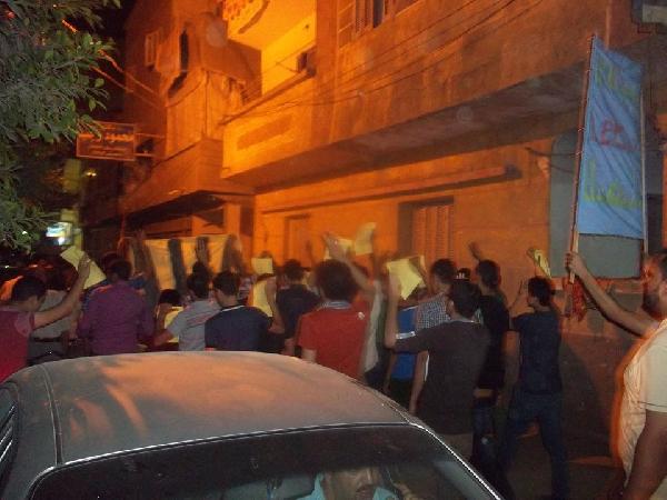 “شباب ضد الانقلاب” تتظاهر أمام مجلس مدينة دكرنس