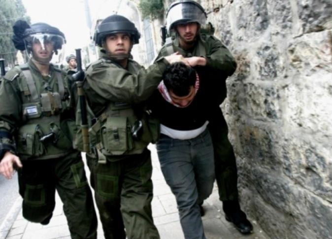 دولة الاحتلال تعتقل فتى فلسطينيا من جنين