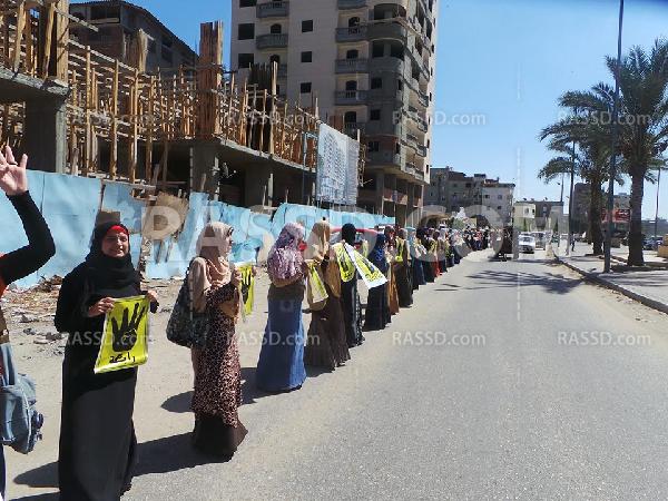 شباب ضد الانقلاب بدمياط تنظم سلسلة بشرية لرفض الانقلاب