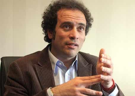 حمزاوي ينفى حصوله على تمويل أجنبي ويطالب بوقف حملات التشويه