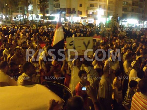 وقفة احتجاجية ببرج العرب تفضج جرائم العسكر