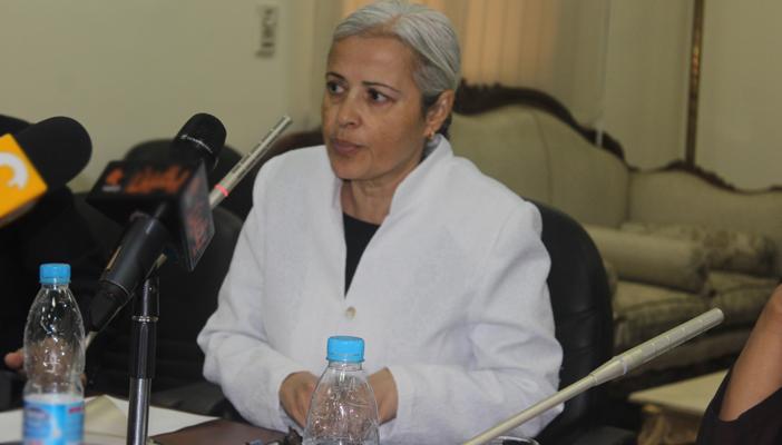 بالفيديو.. منى مينا تهاجم محافظ الجيزة بعد إهانته طبيب كرداسة