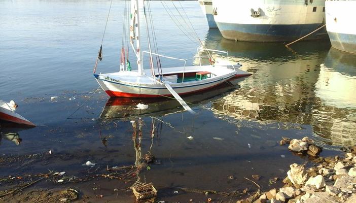 ظهور بقع زيت جديدة في “نيل أسيوط”