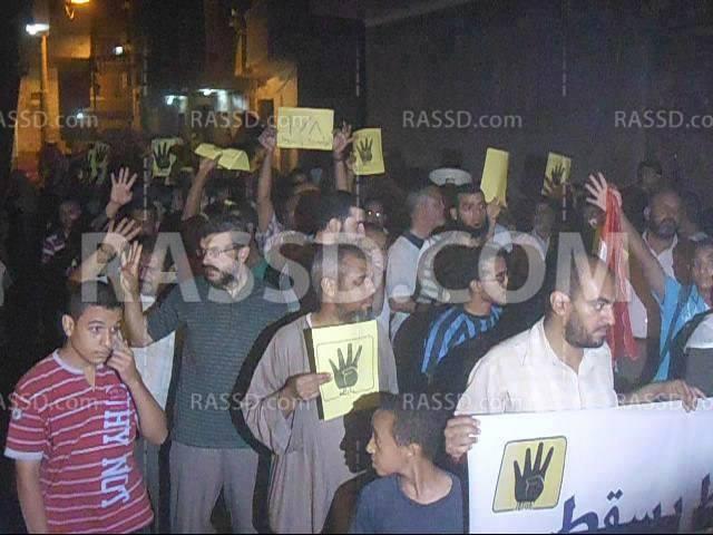 هتافات ثورية ضد العسكر في مسيرة الوليدية بأسيوط