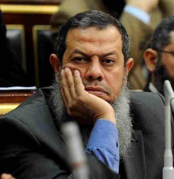 “النور” يستنكر بقاء سلطة التشريع بيد السيسي ويرفض تأجيل البرلمان