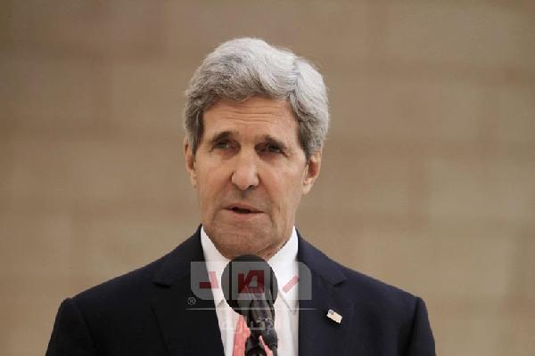 كيري: 10 طائرات أباتشي أمريكية لمصر لمواجهة “الإرهاب”