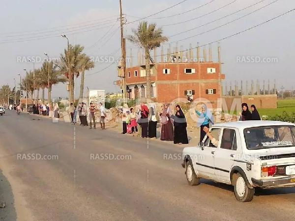 سلسلة بشرية مناهضةً للانقلاب في الشرقية