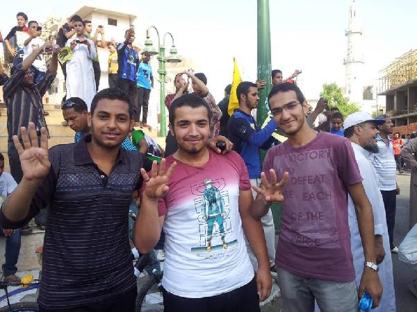 قوات أمن الانقلاب تحتجز نساء وأطفال بكمين بقنا